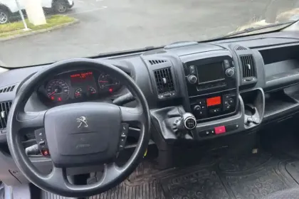 Photo 13 Peugeot Boxer  TOLE 330 L2H1 BLUEHDI 140 S&S