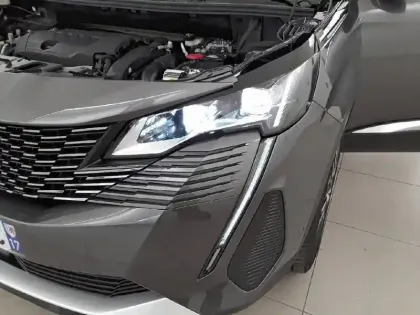 Photo 15 Peugeot 3008  Hybrid 225 e-EAT8