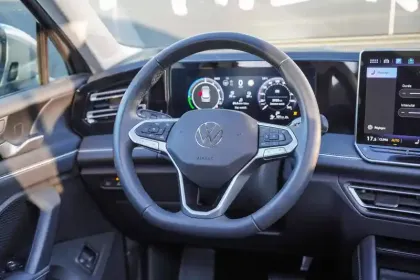 Photo 21 Volkswagen Tiguan  1.5 eHybrid 204ch DSG6