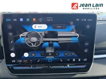 Photo 13 Volkswagen T-roc  1.5 eTSI EVO2 Hybrid 150 ch DSG7