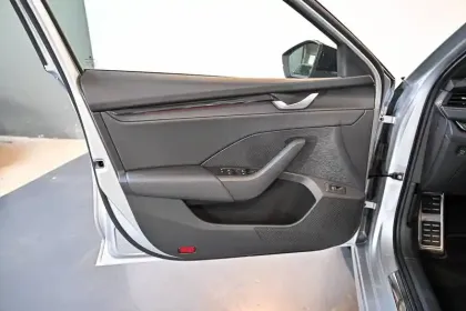 Photo 54 Skoda Octavia  Combi 1.5 TSI Hybrid 150 ch ACT DSG7