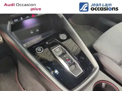 Photo 13 Audi A3  Sportback 45 TFSI e Hybride rechargeable 272 S tronic 6