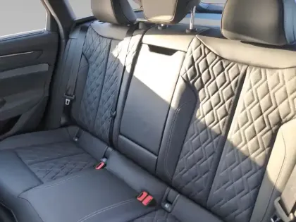 Photo 13 Audi A6  Avant TDI 204 ch S tronic 7 Quattro