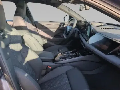 Photo 10 Audi A6  Avant TDI 204 ch S tronic 7 Quattro