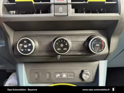 Photo 24 Fiat Grande Panda  T-Gen 3 1.2 Hybrid Turbo 110 ch eDCT6