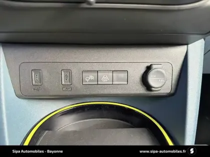 Photo 25 Fiat Grande Panda  T-Gen 3 1.2 Hybrid Turbo 110 ch eDCT6