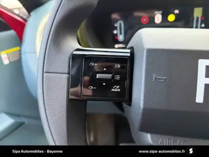 Photo 15 Fiat Grande Panda  T-Gen 3 1.2 Hybrid Turbo 110 ch eDCT6