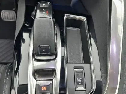 Photo 13 Peugeot 3008  BlueHDi 130ch S&S EAT8