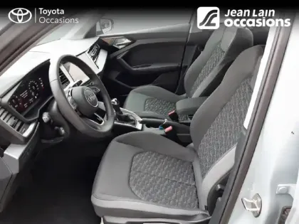 Photo 10 Toyota C-HR  Hybride 2.0L