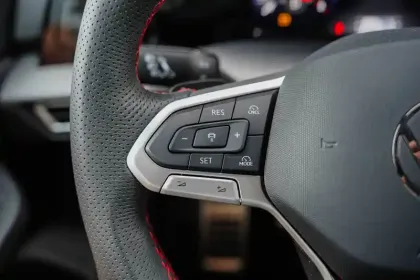 Photo 23 Volkswagen Golf  2.0 TSI EVO4 265 DSG7