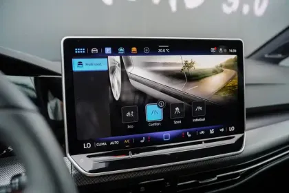 Photo 27 Volkswagen Golf  2.0 TSI EVO4 265 DSG7