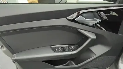 Photo 18 Audi A1  Sportback 35 TFSI 150 ch S tronic 7