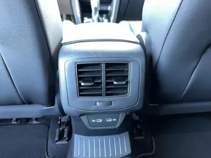 Photo 24 Volkswagen T-roc  2.0 TDI 150 Start/Stop DSG7