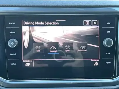 Photo 36 Volkswagen T-roc  2.0 TDI 150 Start/Stop DSG7