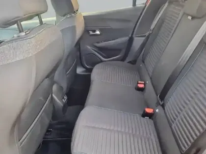 Photo 33 Peugeot 208  Electrique 50 kWh 136ch