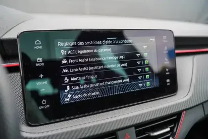 Photo 27 Skoda Scala  1.5 TSI Evo 2 150 ch DSG7 ACT