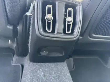 Photo 11 Volvo Xc40  T3 163 ch Geartronic 8