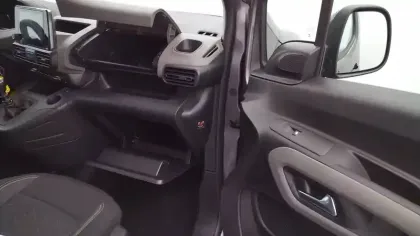 Photo 30 Peugeot Rifter  Standard PureTech 110 S&S BVM6