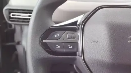 Photo 22 Peugeot Rifter  Standard PureTech 110 S&S BVM6