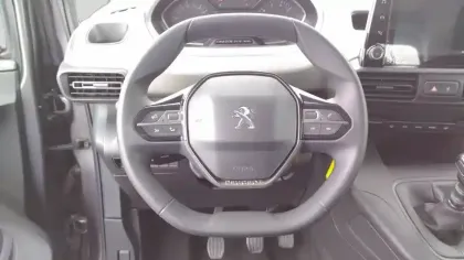 Photo 11 Peugeot Rifter  Standard PureTech 110 S&S BVM6