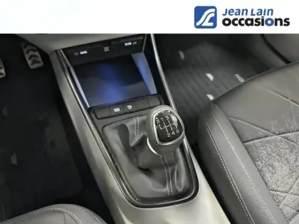 Photo 12 Hyundai Bayon  1.0 T-GDi 100 Hybrid 48V