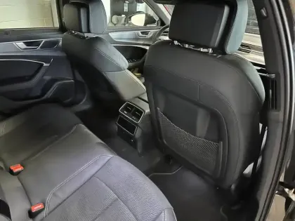 Photo 27 Audi A6  Avant 55 TFSIe 367 ch S tronic 7 Quattro