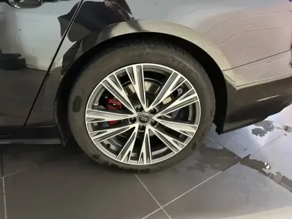 Photo 23 Audi A6  Avant 55 TFSIe 367 ch S tronic 7 Quattro