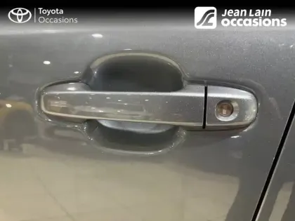 Photo 18 Toyota C-HR  Hybride 2.0L