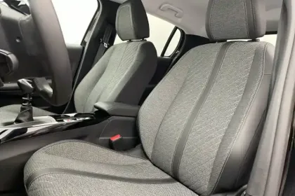 Photo 12 Peugeot 208  PureTech 100 S&S BVM6