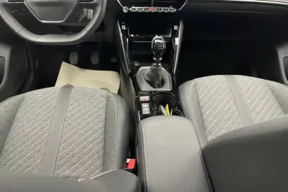 Photo 9 Peugeot 208  PureTech 100 S&S BVM6