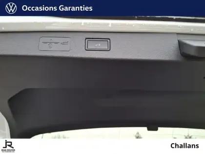 Photo 22 Volkswagen T-roc  1.5 eTSI EVO2 Hybrid 150 ch DSG7