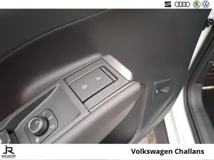 Photo 40 Volkswagen T-roc  1.5 eTSI EVO2 Hybrid 150 ch DSG7