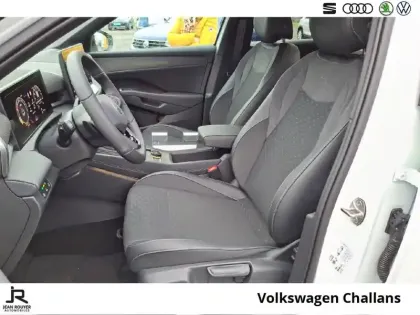 Photo 36 Volkswagen T-roc  1.5 eTSI EVO2 Hybrid 150 ch DSG7