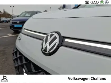 Photo 44 Volkswagen T-roc  1.5 eTSI EVO2 Hybrid 150 ch DSG7