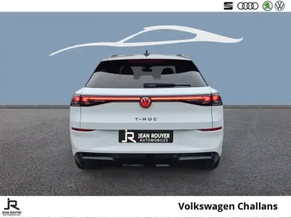 Photo 27 Volkswagen T-roc  1.5 eTSI EVO2 Hybrid 150 ch DSG7