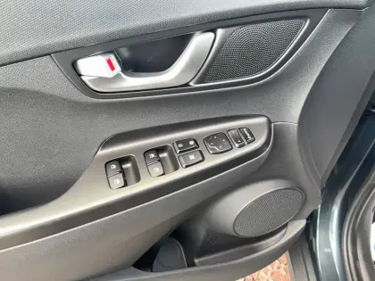 Photo 13 Hyundai Kona  Electrique 64 kWh - 204 ch