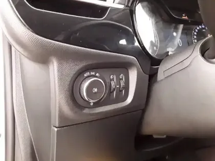 Photo 45 Opel Corsa  1.2 75 ch BVM5