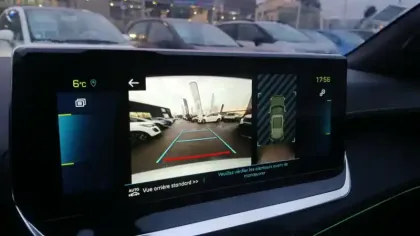 Photo 25 Peugeot 2008  Electrique 136 ch