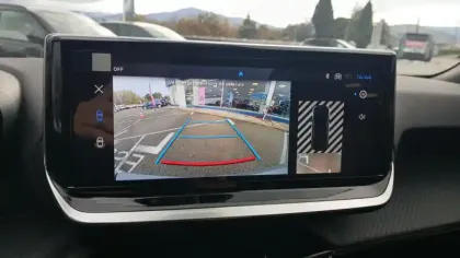 Photo 85 Peugeot 2008  Hybrid 145 e-DCS6