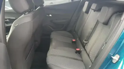 Photo 76 Peugeot 2008  Hybrid 145 e-DCS6