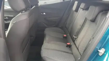 Photo 108 Peugeot 2008  Hybrid 145 e-DCS6