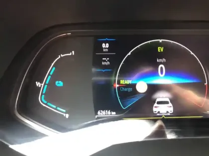 Photo 10 Renault Arkana  E-Tech hybride 145 - 22