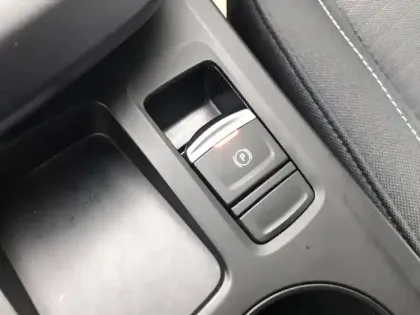 Photo 14 Renault Arkana  E-Tech hybride 145 - 22