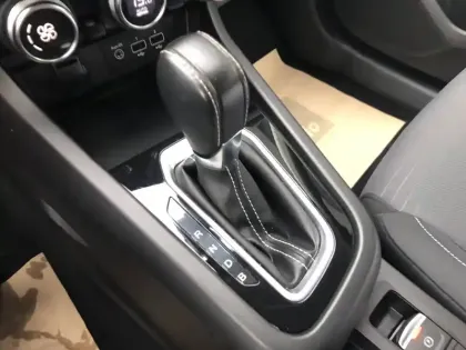 Photo 13 Renault Arkana  E-Tech hybride 145 - 22