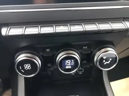 Photo 12 Renault Arkana  E-Tech hybride 145 - 22