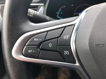 Photo 15 Renault Arkana  E-Tech hybride 145 - 22