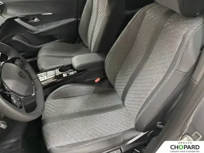 Photo 12 Peugeot 2008  Hybrid 145 e-DCS6