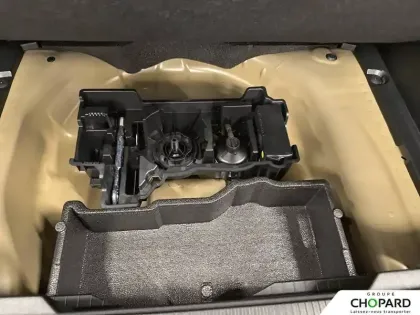 Photo 18 Peugeot 2008  Hybrid 145 e-DCS6