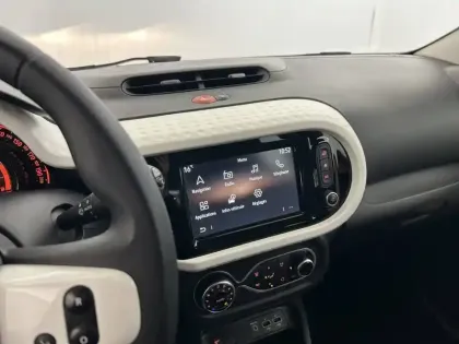 Photo 20 Renault Twingo  III SCe 65