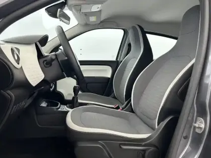 Photo 17 Renault Twingo  III SCe 65